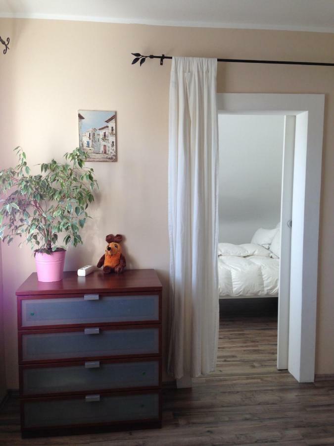 Ferienwohnung Mit Garten In Koeln Exterior foto